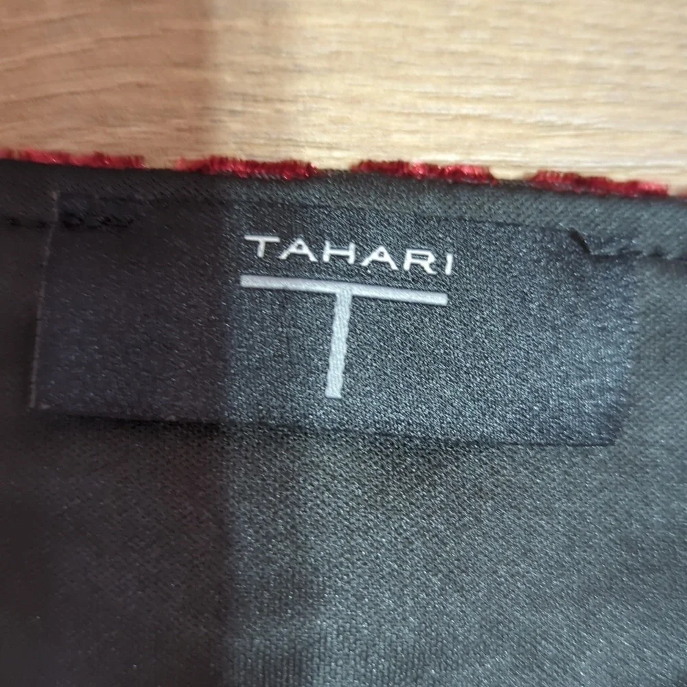 TAHARI Dark RED VELVET SHEATH DRESS Lined Stretchy Long Sleeve Large - Picture 5 of 8